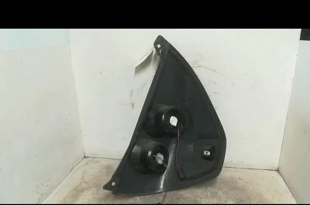 Feu arrière gauche Bluecar BLUEUTILITY Ev50 (2011) 3 portes occasion