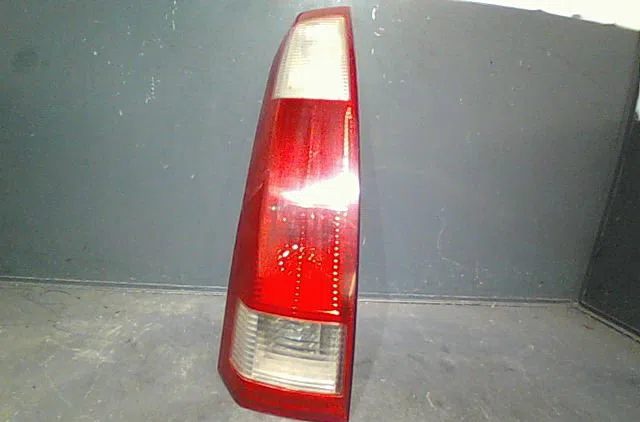 Feu arrière gauche Opel MERIVA A Monospace (X03) 1.3 cdti (e75) (2003-2010) occasion