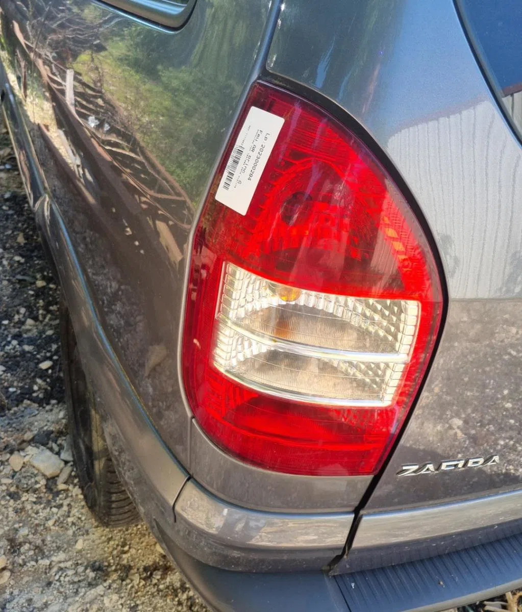 Feu arrière gauche OPEL ZAFIRA A PHASE 1 occasion