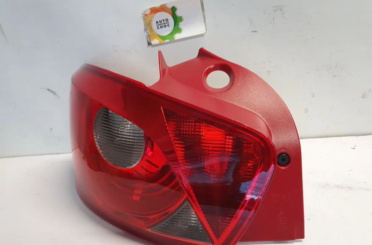 Feu arrière gauche SEAT IBIZA 4 PHASE 1 occasion