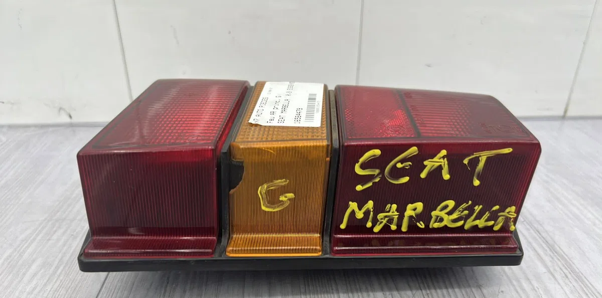 Feu arrière gauche SEAT MARBELLA occasion