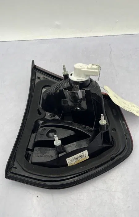 Feu arrière intérieur droit CITROEN C4 PICASSO 1 occasion