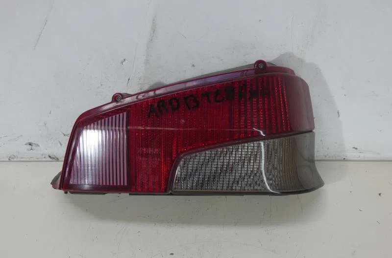 Feu arrière intérieur droit PEUGEOT 106 PHASE 1 occasion