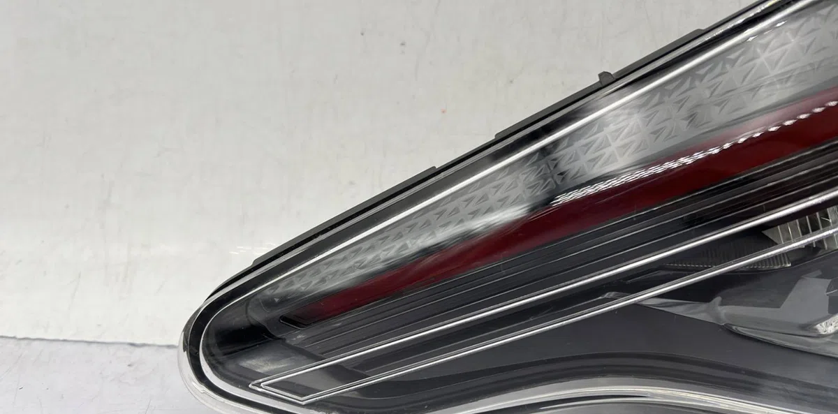 Feu arrière intérieur droit RENAULT CLIO 5 PHASE 1 occasion