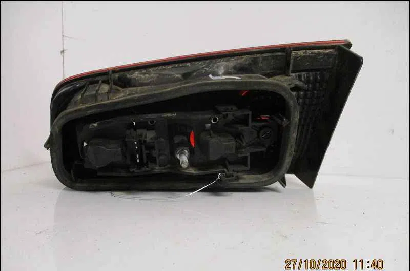 Feu arrière interieur gauche RENAULT LAGUNA  II occasion
