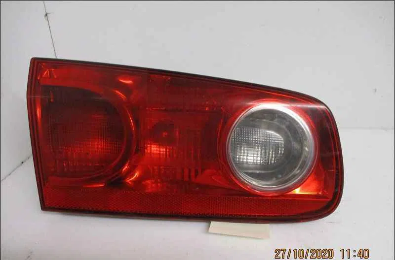 Feu arrière interieur gauche RENAULT LAGUNA  II occasion