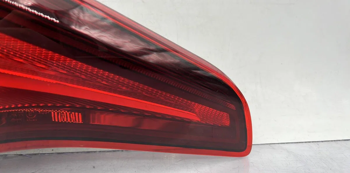 Feu arrière interieur gauche RENAULT SCENIC 4 occasion