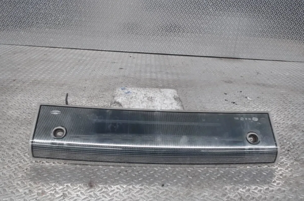 Feux stop supplementaire FORD C-MAX 1  C-MAX 1 PHASE 2 occasion