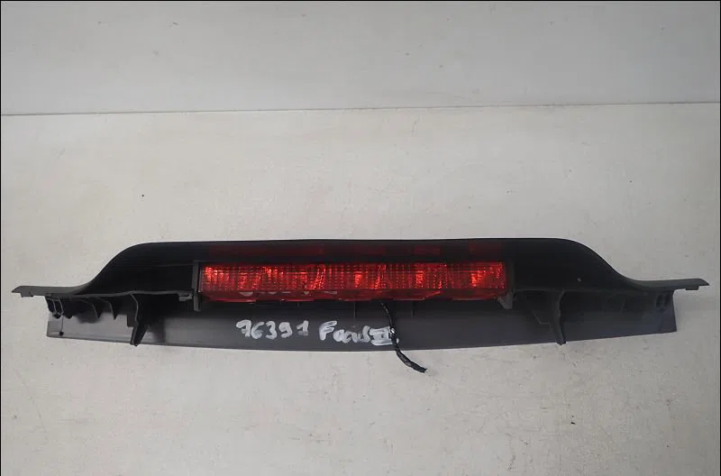 Feux stop supplementaire Ford FOCUS II Turnier (DA_, FFS, DS) 1.8 tdci (2004-2012) occasion