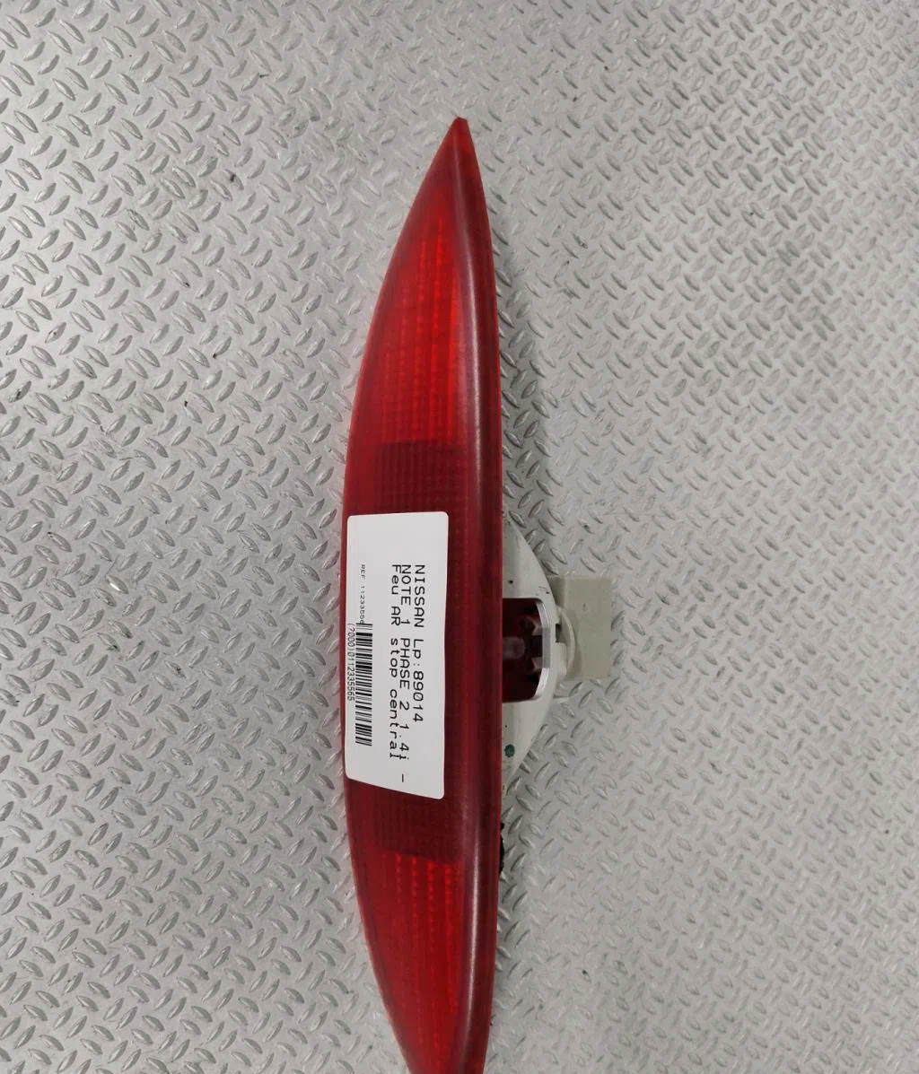 Feux stop supplementaire Nissan NOTE (E11, NE11) 1.4 (2006-2012) occasion