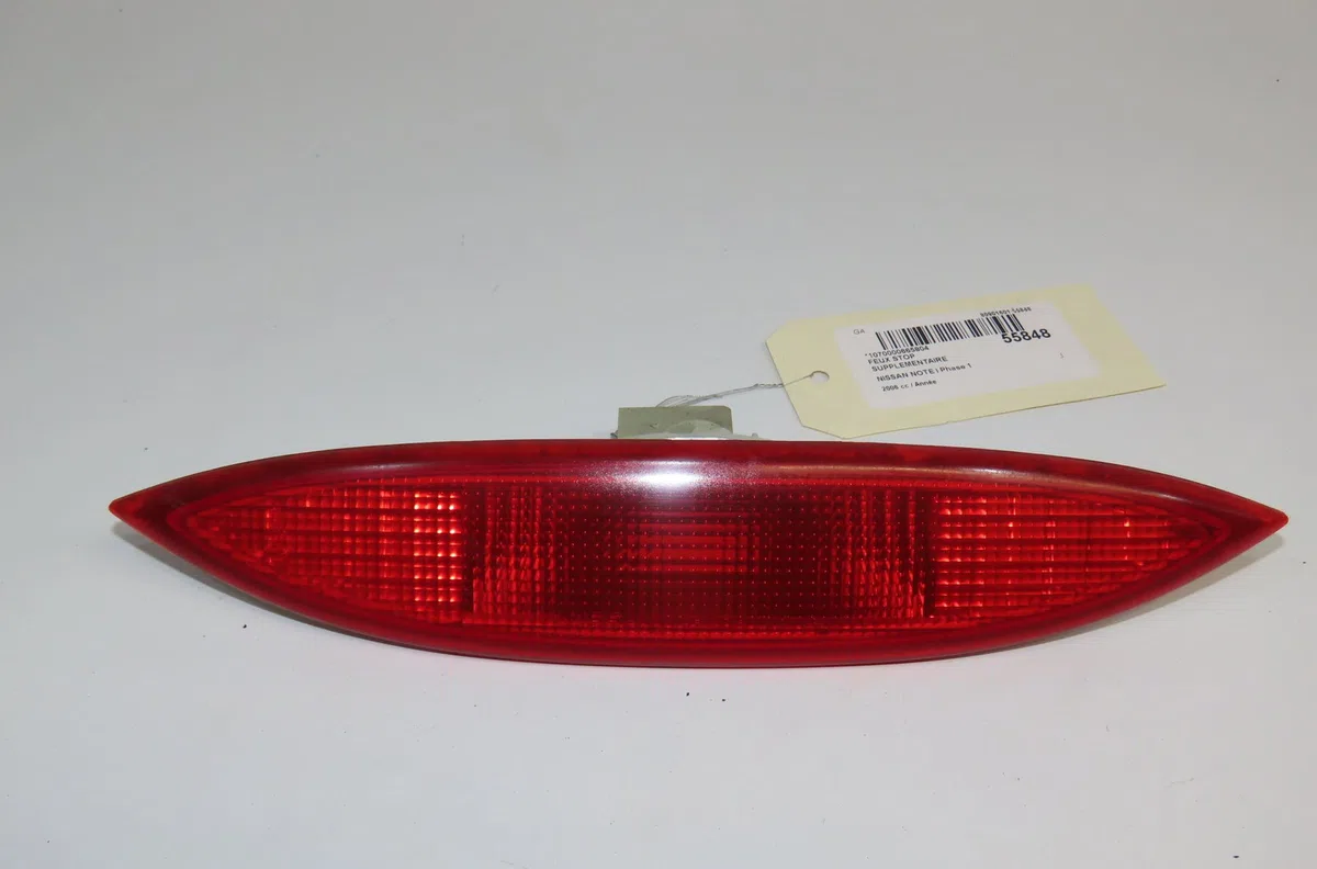Feux stop supplementaire Nissan NOTE (E11, NE11) 1.6 (2006-2012) occasion
