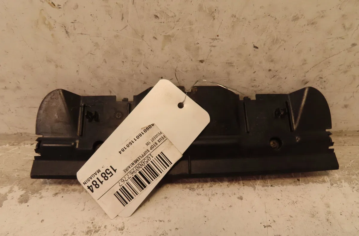 Feux stop supplementaire PEUGEOT 106  1.4i occasion