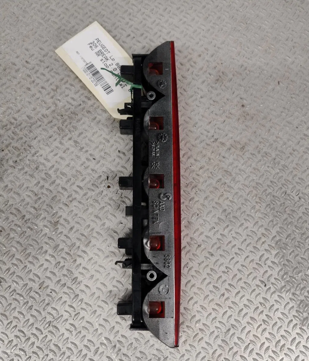 Feux stop supplementaire PEUGEOT 306  306 BREAK occasion