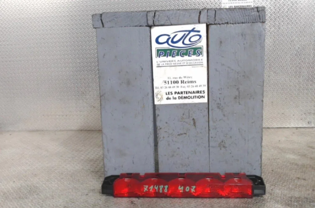 Feux stop supplementaire PEUGEOT 407  407 PHASE 1 occasion