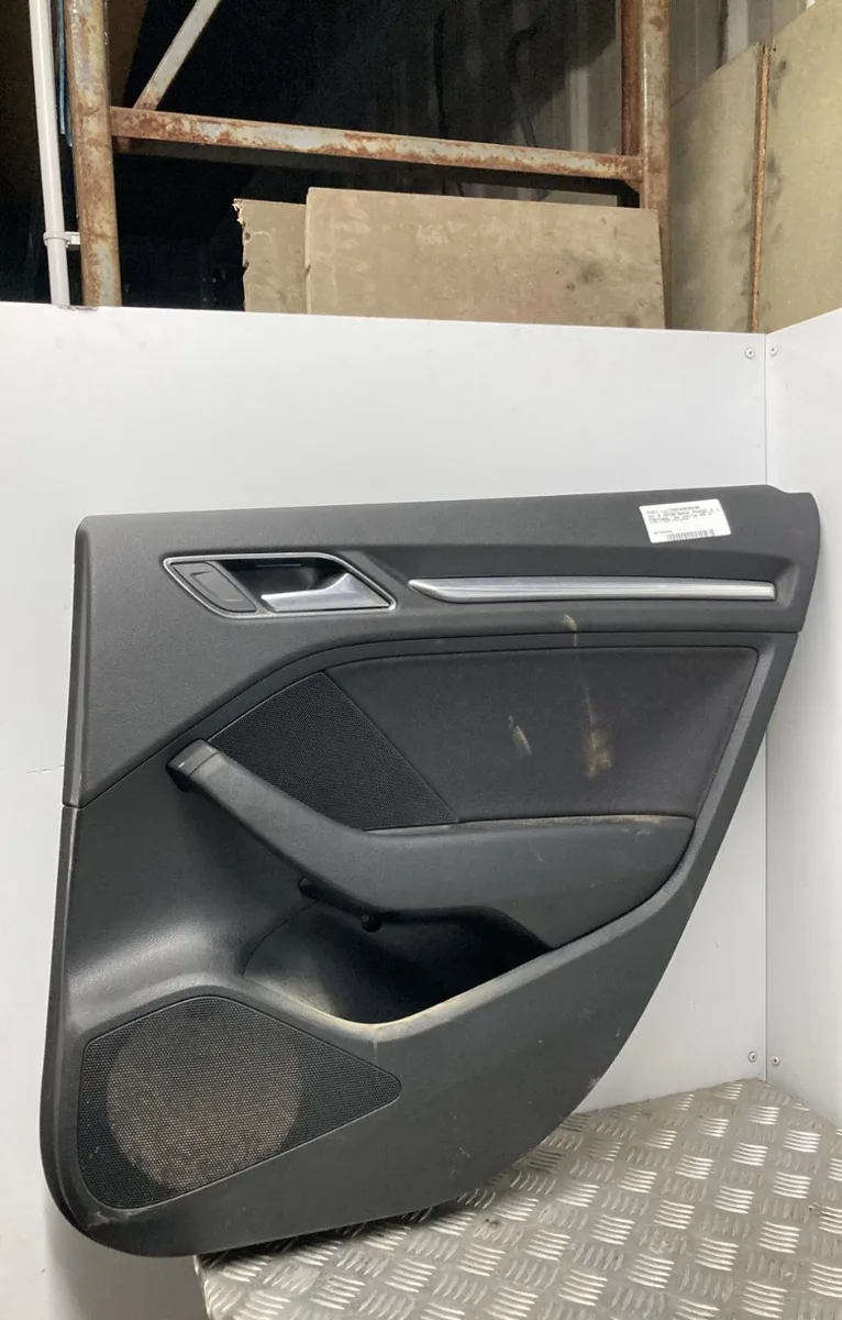 Garniture porte ard AUDI A3 3 SPORTBACK PHASE 2 occasion