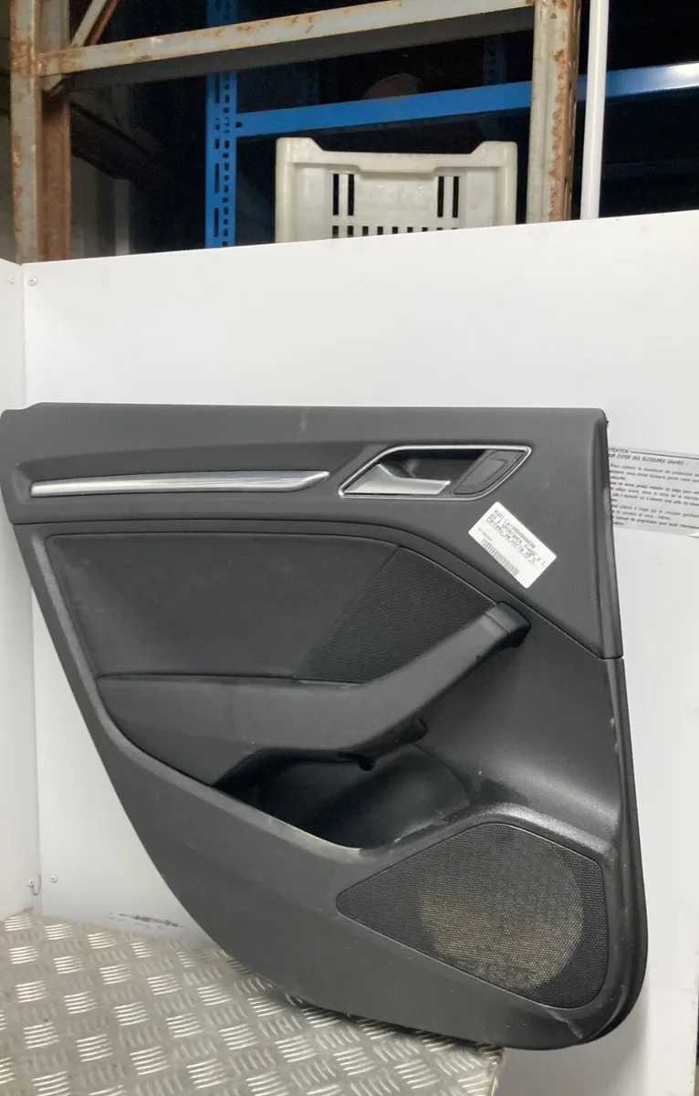 Garniture porte arg AUDI A3 3 SPORTBACK PHASE 2 occasion