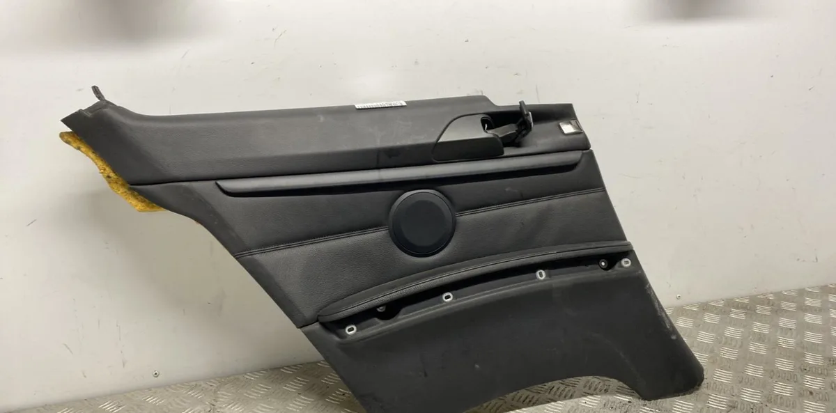 Garniture porte arg BMW SERIE 3 E92 COUPE PHASE 1 occasion