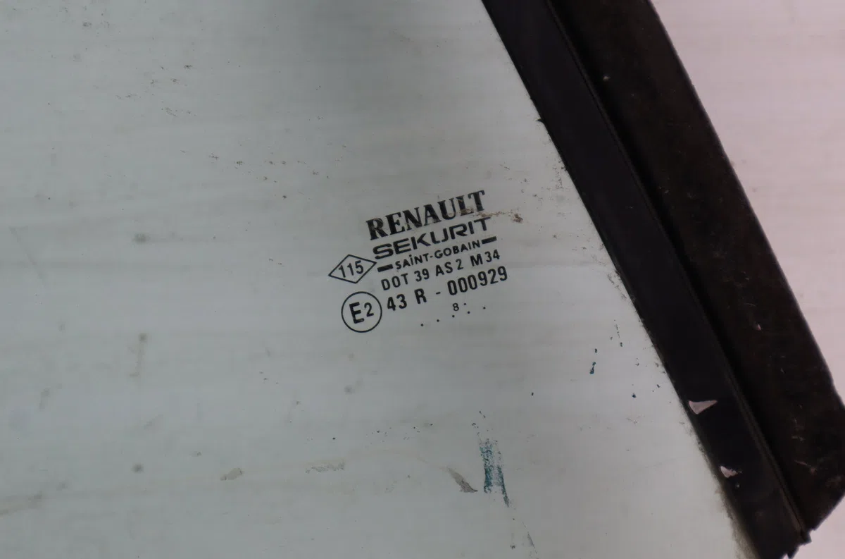 Glace aile ar d Renault MEGANE I Cabriolet (EA0-1_) 1.6 16v (ea04, ea0b, ea11, ea1j) (1999-2003) occasion