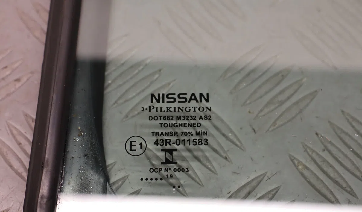 Glace fixe porte ar d Nissan LEAF (ZE1) Electric (2017) occasion