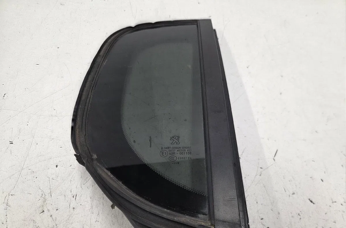 Glace fixe porte av d PEUGEOT 308 2 PHASE 1 occasion