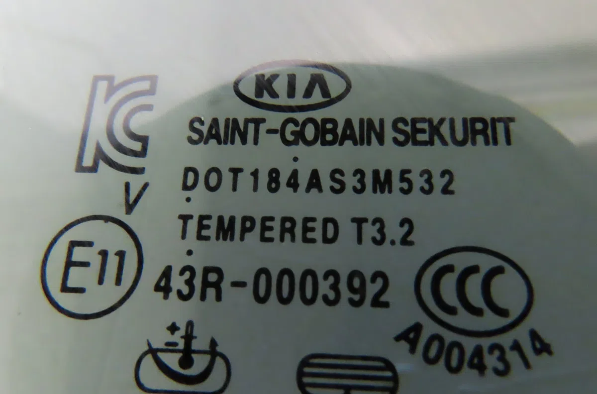 Glace porte ar d Kia CARENS IV 1.7 crdi (2013) occasion