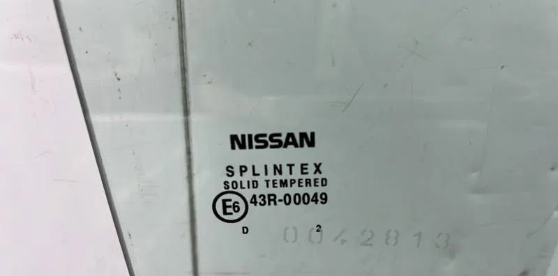 Glace porte ar d NISSAN PRIMERA 3 occasion