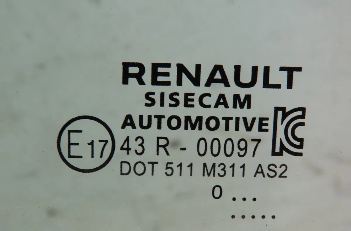 Glace porte ar d Renault CLIO V (B7_) 1.6 e-tech 140 (b7mu) (2020) occasion