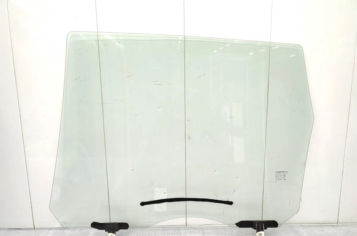 Glace porte ar d RENAULT SCENIC 3 PHASE 1 occasion