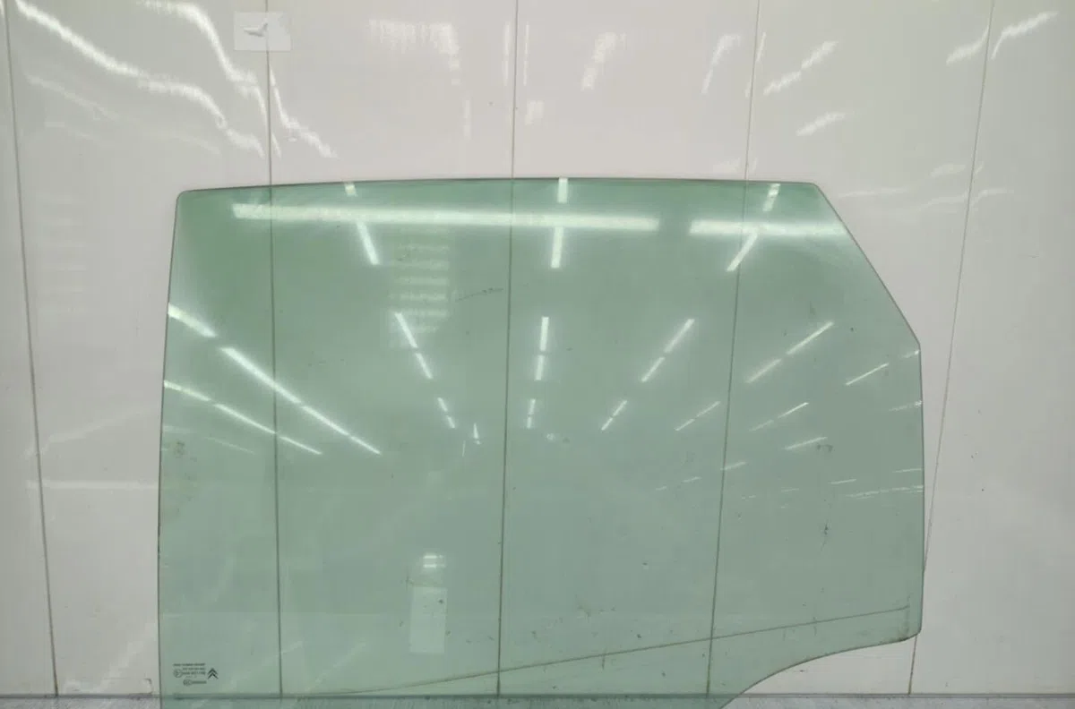 Glace porte ar g CITROEN C4 PICASSO 1 occasion