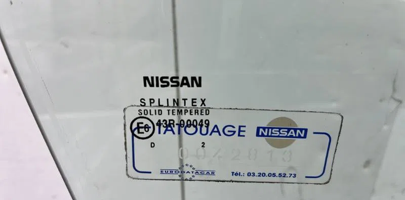 Glace porte av d NISSAN PRIMERA 3 occasion