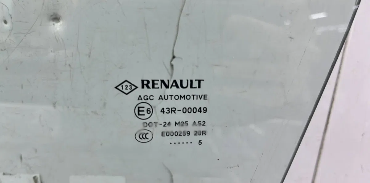 Glace porte av g RENAULT GRAND SCENIC 3 PHASE 3 occasion