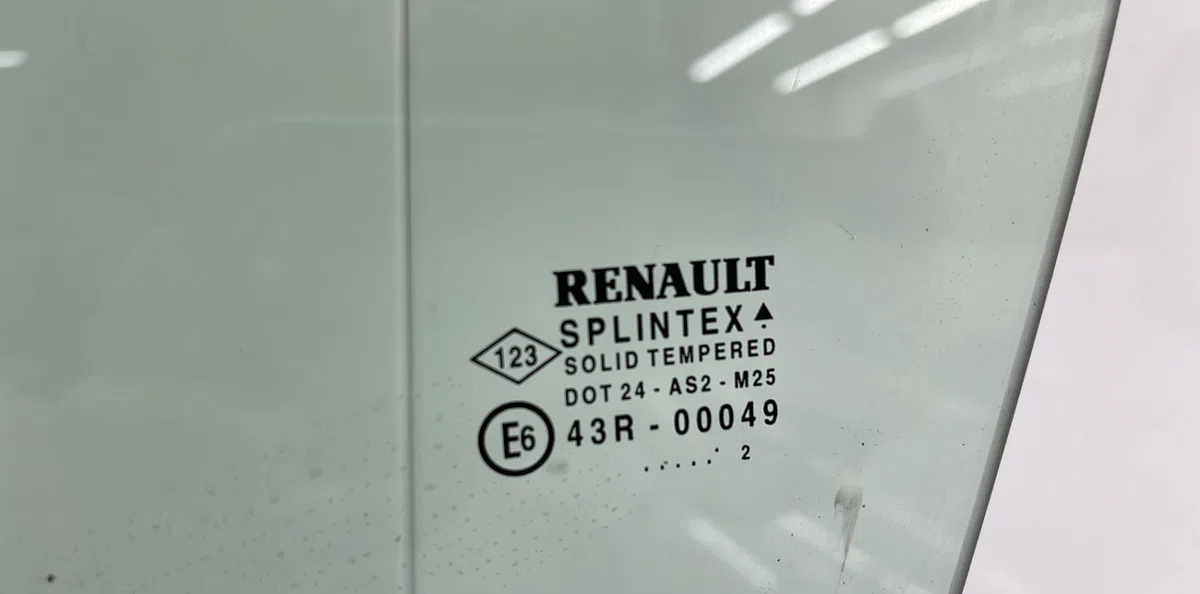 Glace porte av g RENAULT LAGUNA 2 PHASE 1 occasion