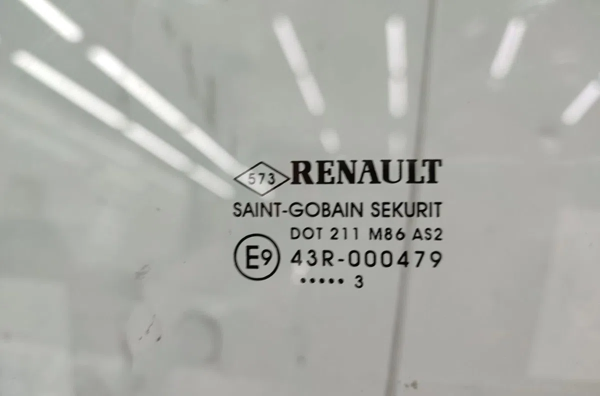 Glace porte av g RENAULT MEGANE 3 PHASE 2 BREAK occasion