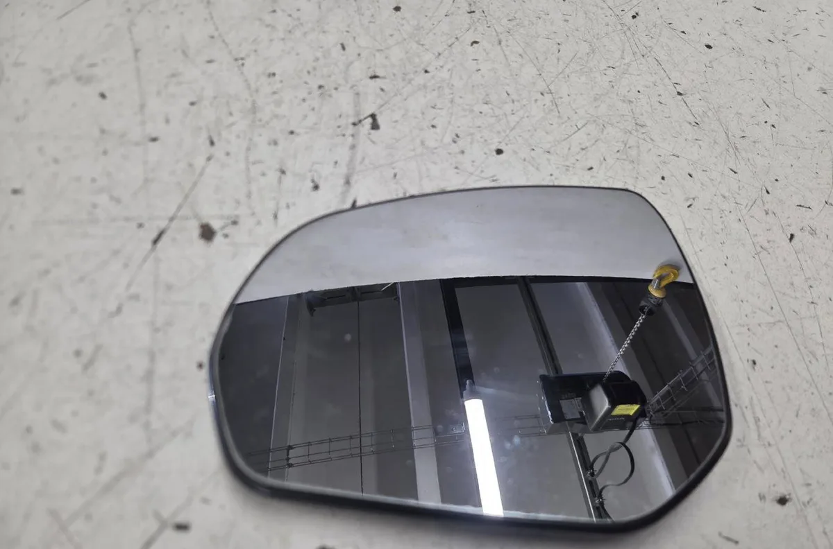 Glace  retroviseur exterieur gauche CITROEN C3 PICASSO PHASE 1 occasion