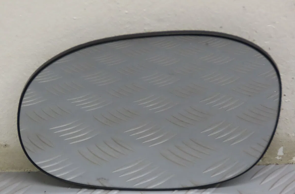 Glace  retroviseur exterieur gauche Peugeot 206 3-5 portes (2A-C) 1.4 i (1998-2012) 3 portes occasion