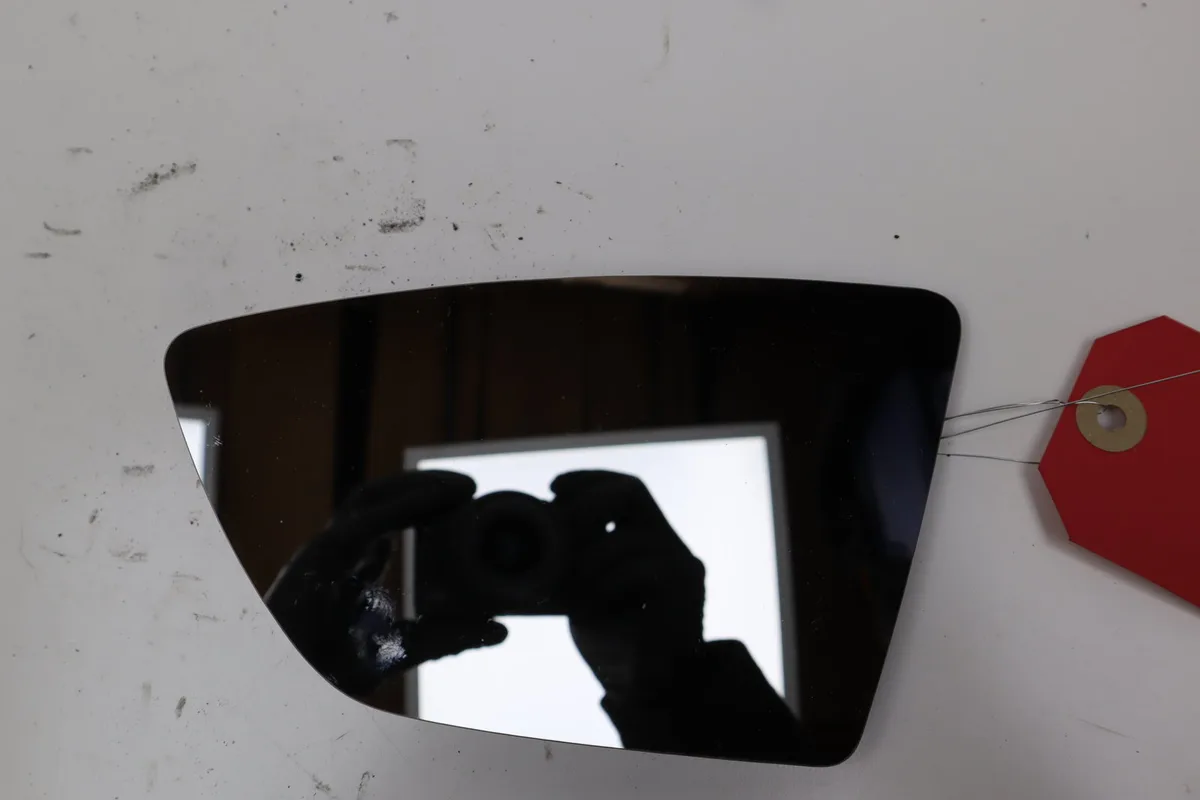 Glace  retroviseur exterieur gauche Seat LEON (5F1) 2.0 tdi (2012-2020) 5 portes occasion