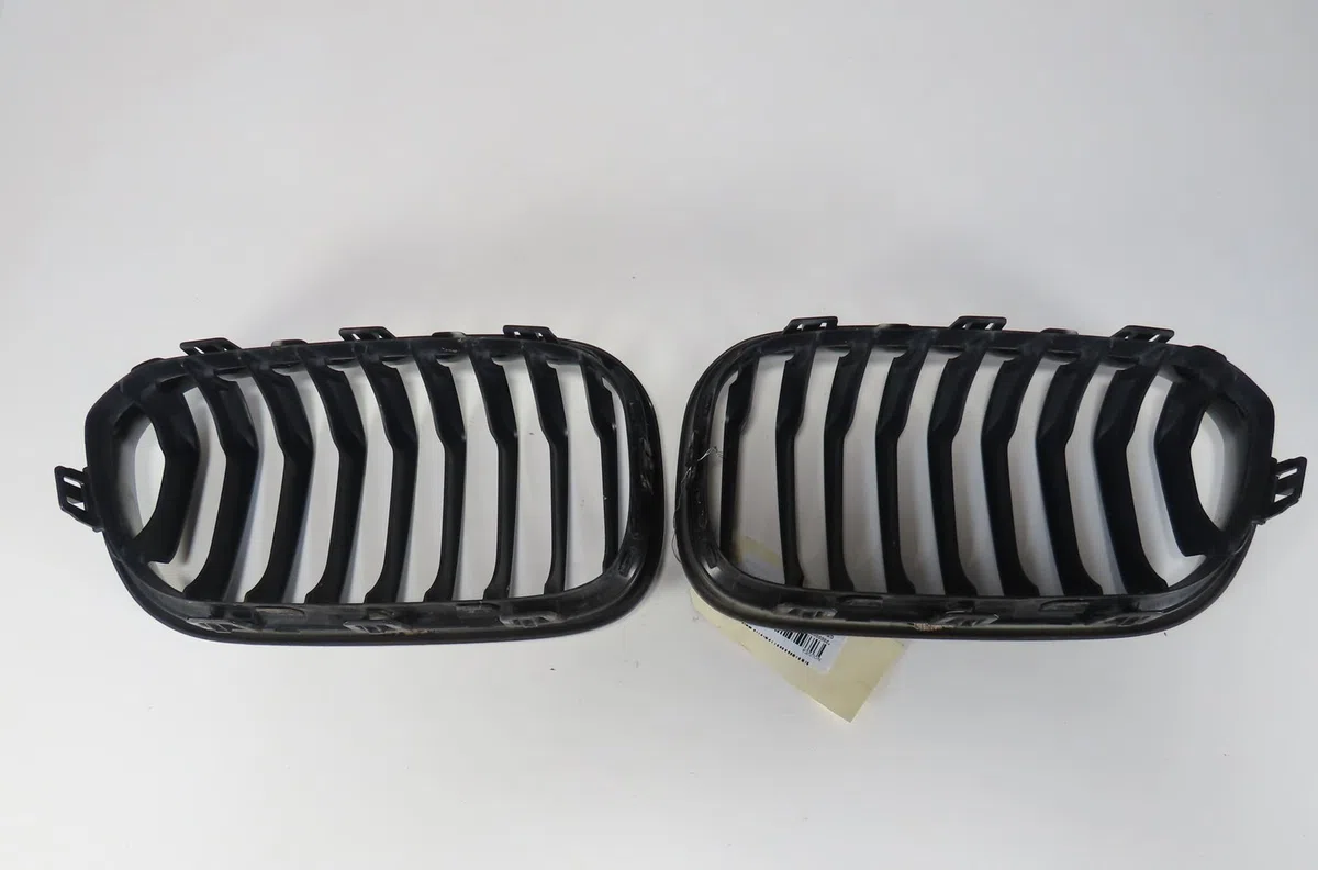Grille calandre Bmw 1 (F21) 125 i (2011-2019) occasion