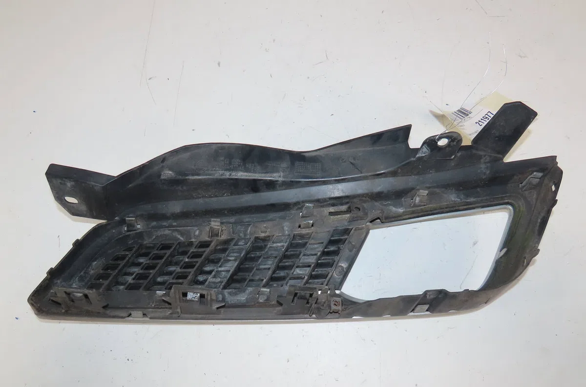 Grille calandre d Nissan MICRA III (K12) 1.5 dci (2003-2010) occasion