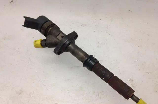 Injecteur PEUGEOT 406 2001 occasion
