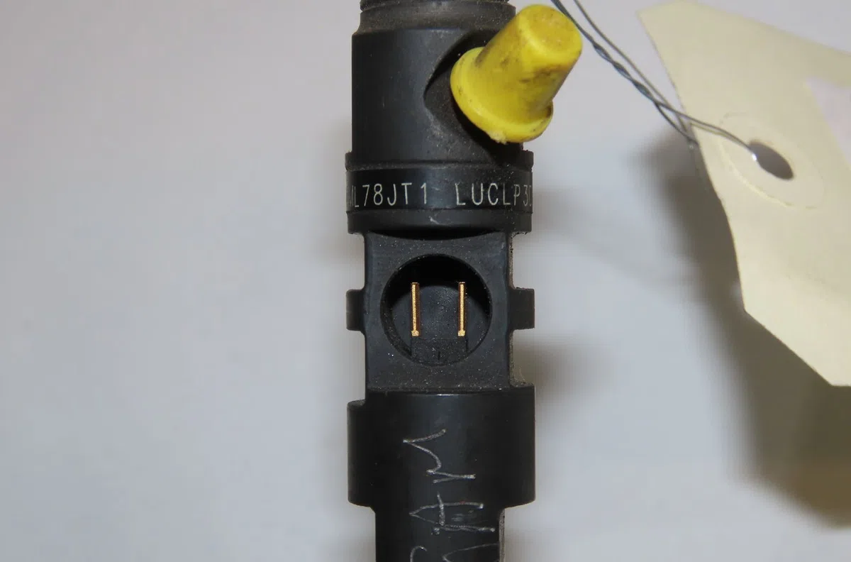 Injecteur RENAULT CLIO III 2013 occasion