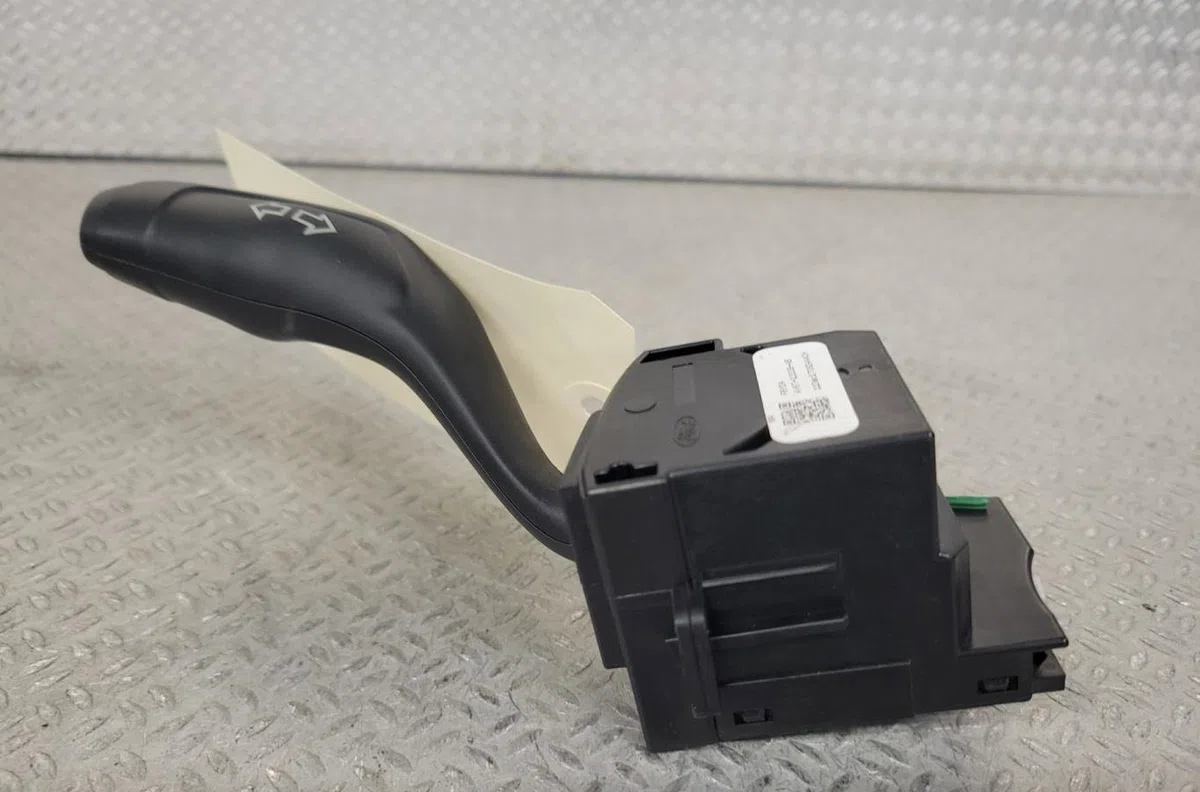 Interrupteur commande de phares Ford C-MAX II (DXA-CB7, DXA-CEU) 1.6 tdci (2010-2019) 5 portes occasion