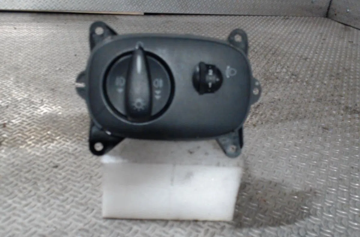 Interrupteur commande de phares Ford TRANSIT Camionnette (FA_ _) 2.0 di (fae_, faf_, fag_) (2000-2006) occasion