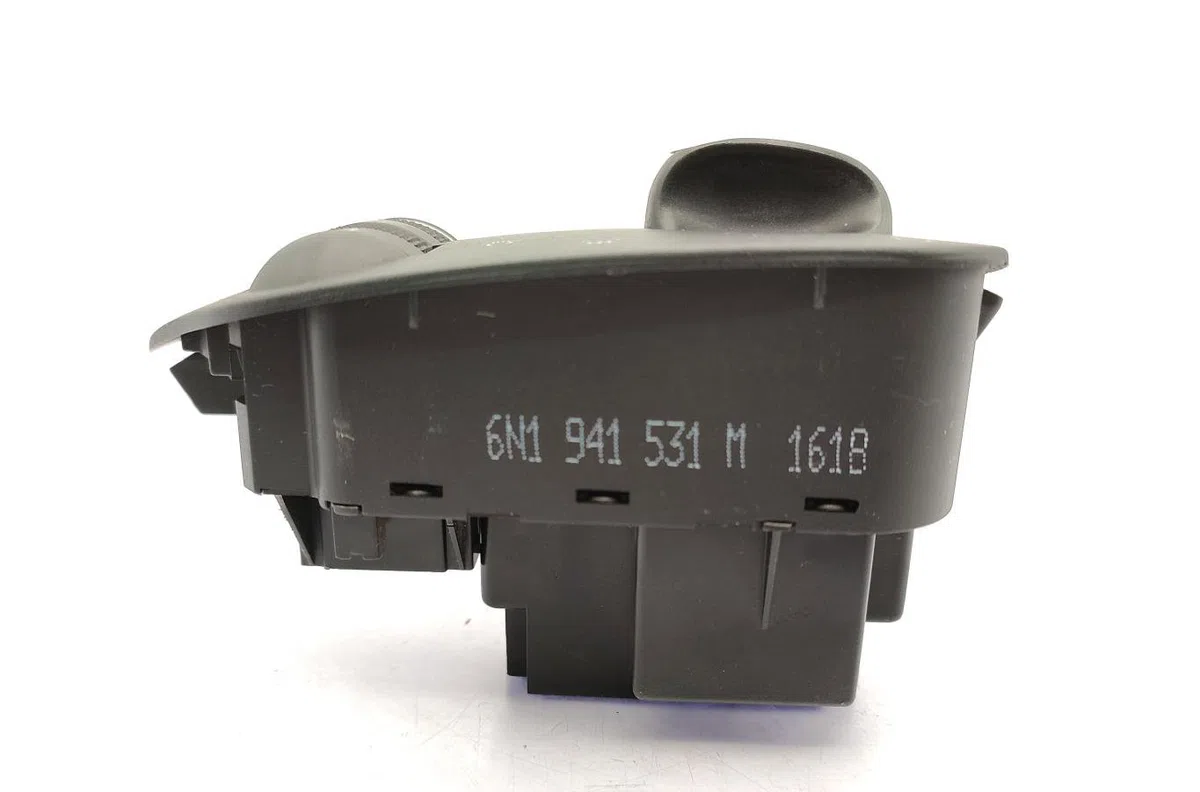 Interrupteur commande de phares VOLKSWAGEN POLO 3 PHASE 1 occasion