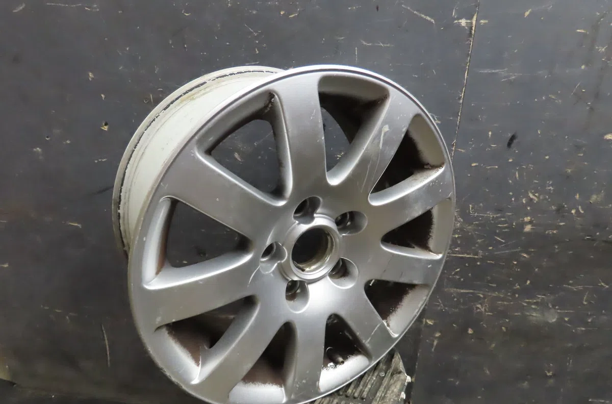 Jante aluminium VOLKSWAGEN PASSAT 2002 occasion