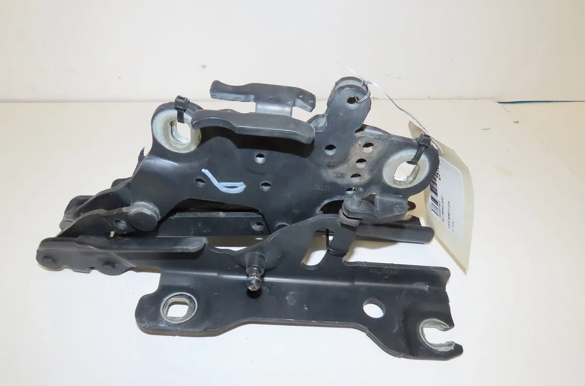 Jeu compas capot Bmw 1 (F20) 118 d (2011-2015) occasion
