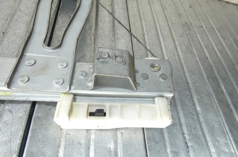 Mecanisme leve-glace arrière gauche CITROEN C3 1 PHASE 1 occasion