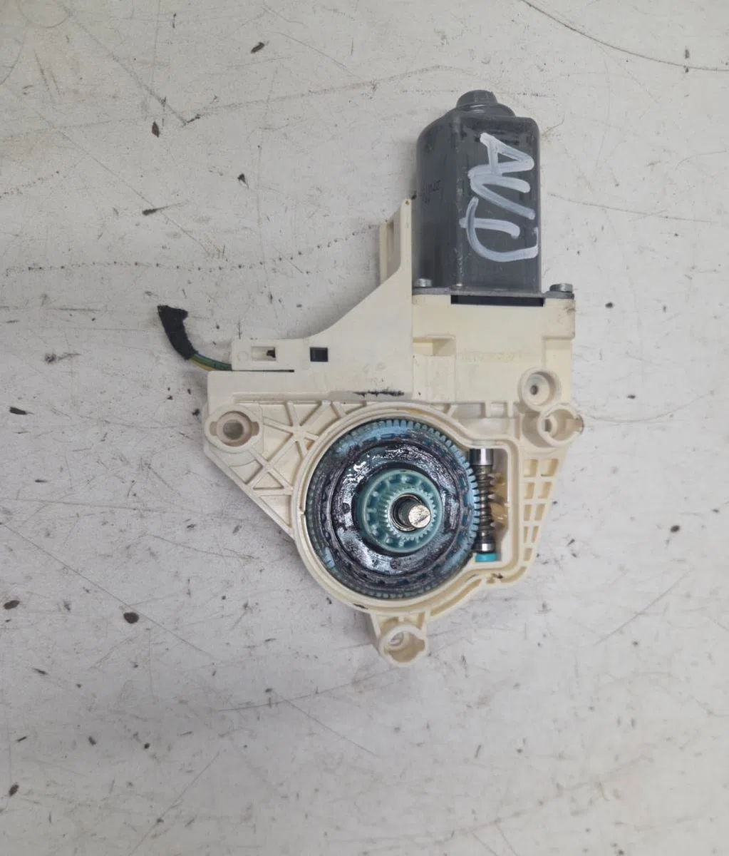 Mecanisme  moteur lève-glace avant droit AUDI A1 1 PHASE 2 occasion