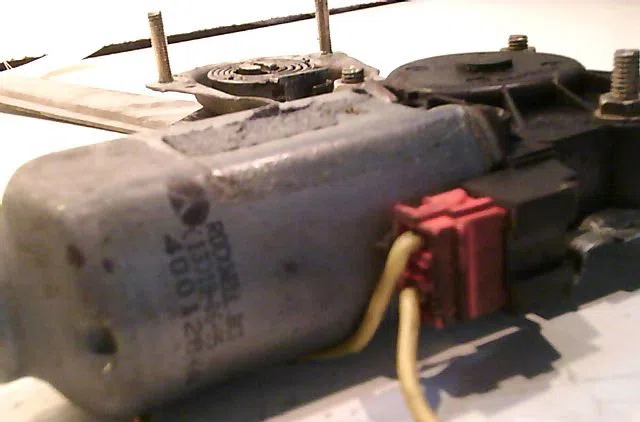 Mecanisme  moteur lève-glace avant droit CITROEN AX occasion