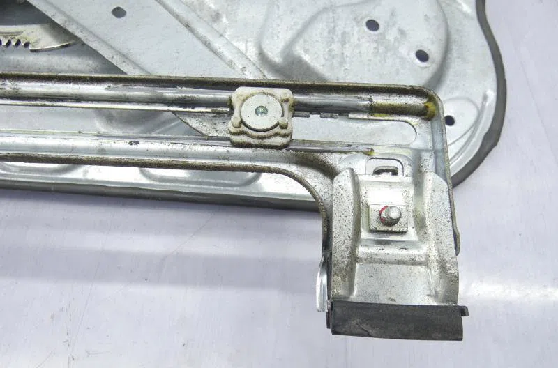 Mecanisme  moteur lève-glace avant droit FORD FOCUS 2 PHASE 1 occasion