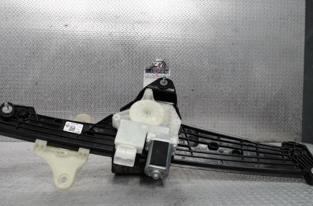 Mecanisme  moteur lève-glace avant droit Renault CLIO V (B7_) 1.0 lpg (b7mt) (2019) occasion